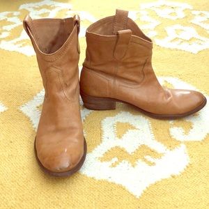 Frye Boots - Carson